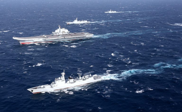 雷墨：从实力变迁看中美海上竞逐