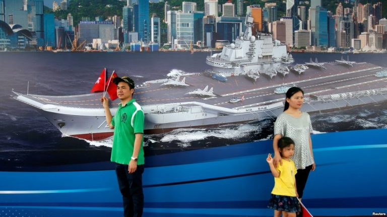 川普专注朝鲜 中国忙着进军南中国海