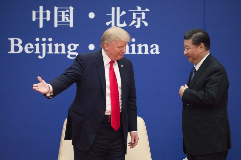 特朗普是如何为中国送上大礼包的