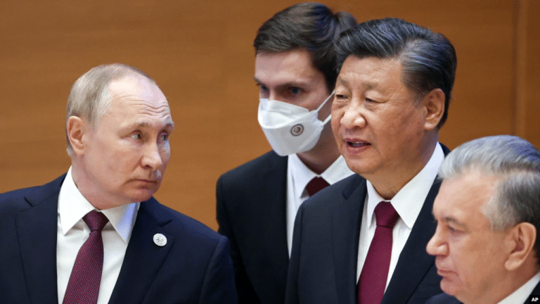 同时对抗中俄，美国可不可以？