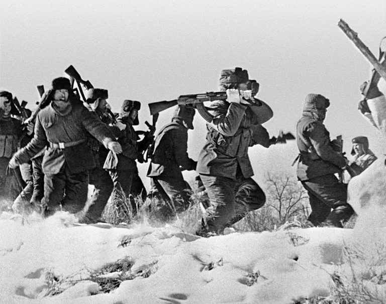 薛理泰：1969年中国安危系于千钧一发 （连载二）