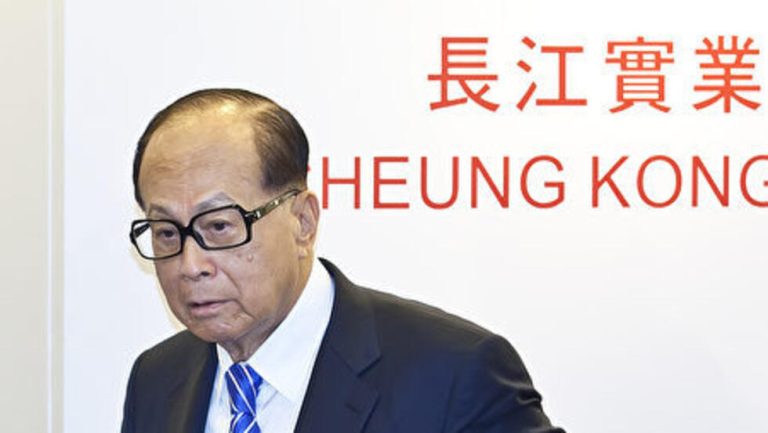 李嘉诚卖港口的风波与启示