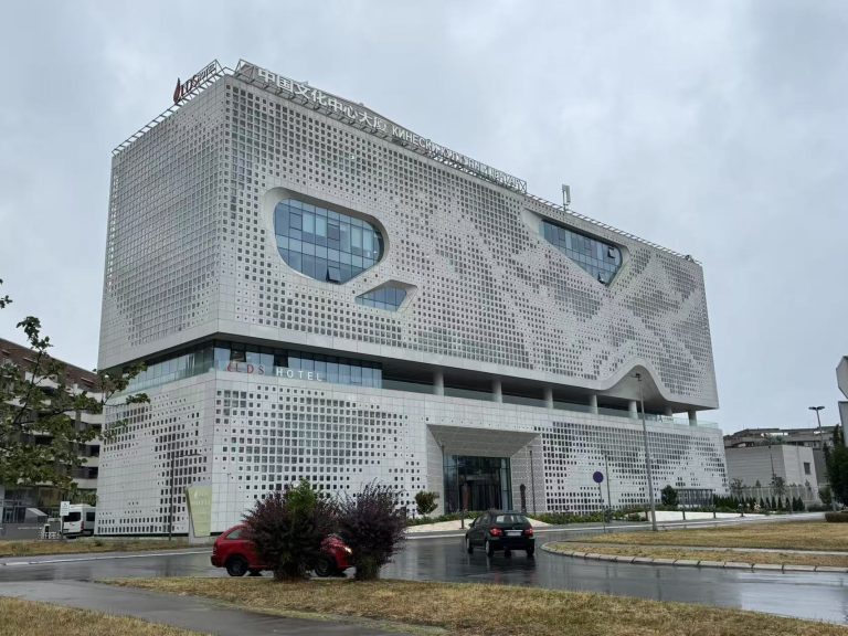BBC：中国驻南联盟大使馆被北约轰炸二十年的记忆追溯
