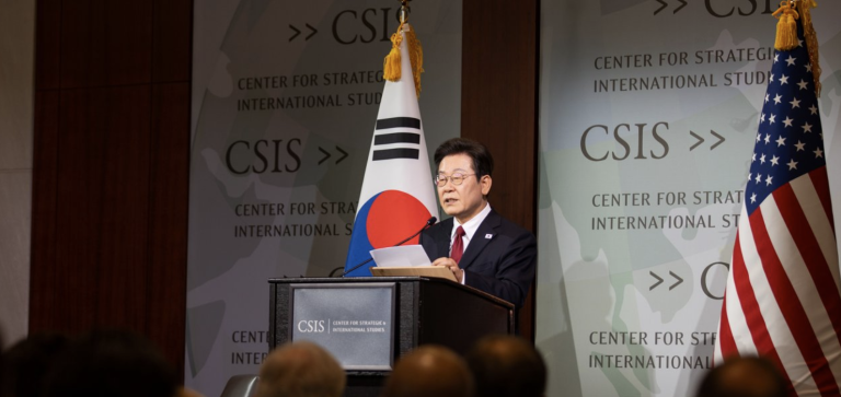李在明称韩国不能再走”安全靠美国，经济靠中国”路线；中国这样表态