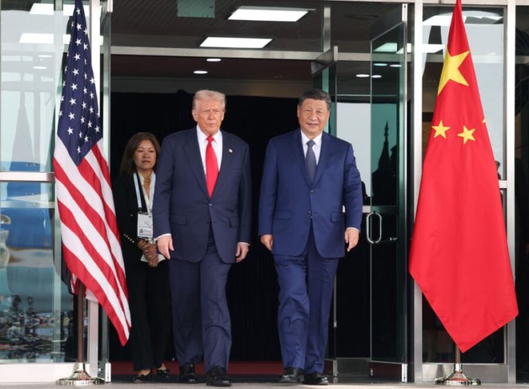 特朗普：中美关系的搅局者还是掌舵人？