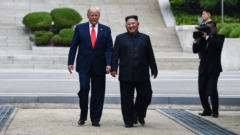 特朗普谈朝鲜半岛局势和与金正恩的关系